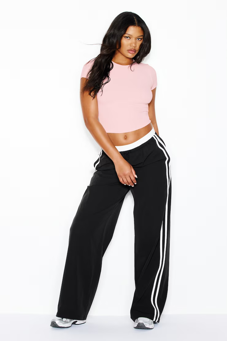 Snatchrib Cropped Crewneck T-Shirt - Image 4