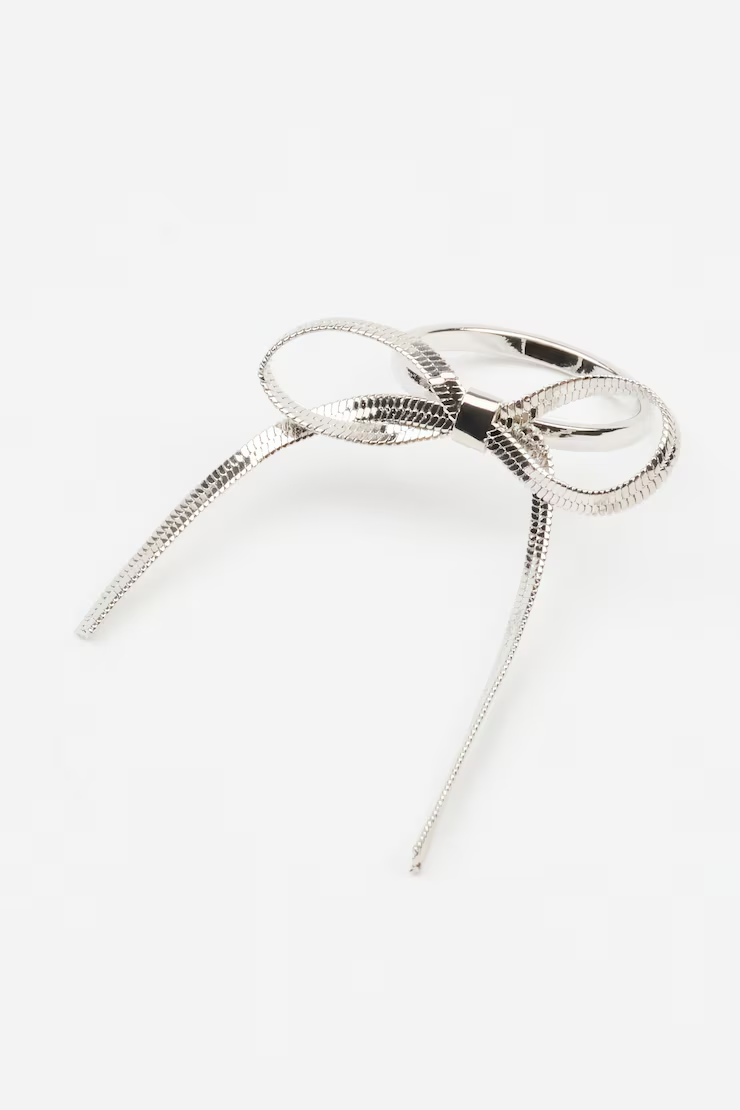 Alternative view of Snake Chain Ring