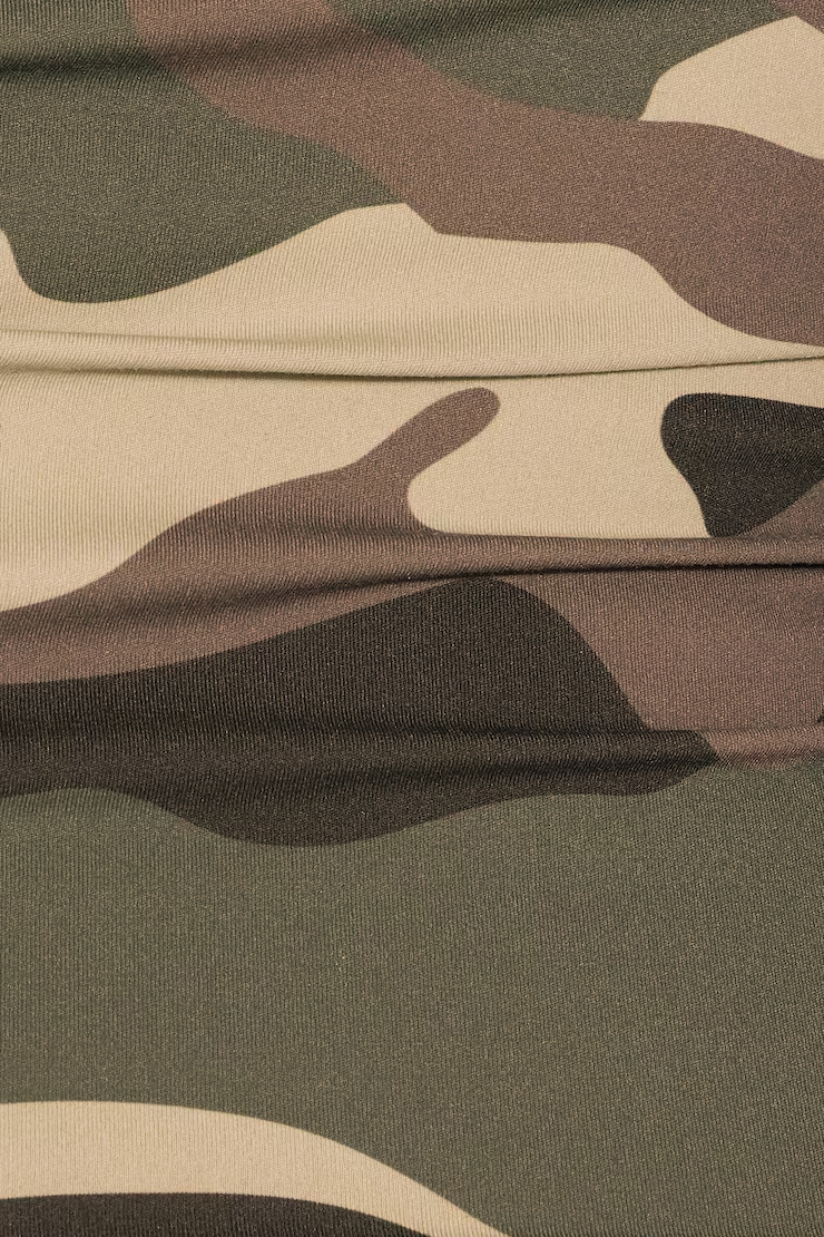Sleek Scoop Cami Top - Image 7
