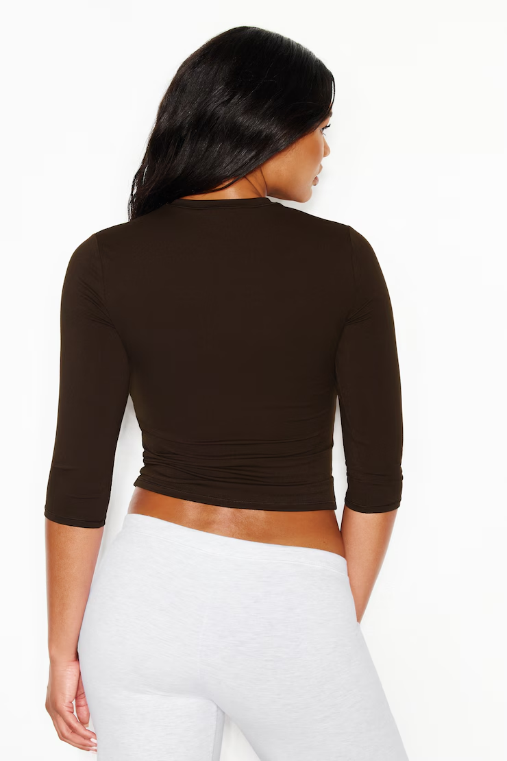 Sleek High V-Neck 3/4 Sleeve Top - Image 6