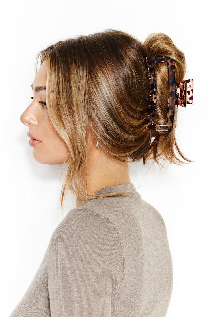 Alternative view of Oversized Rectangle Claw Clip