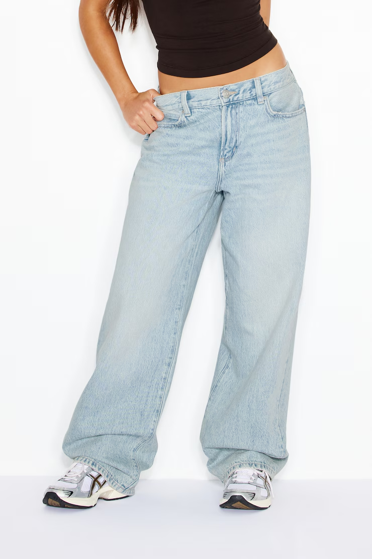 Low Rise Baggy Jeans - Image 4