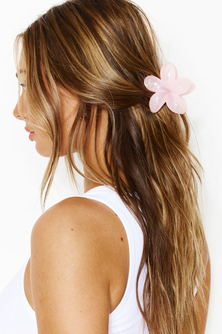 Alternative view of Flower Hair Claw