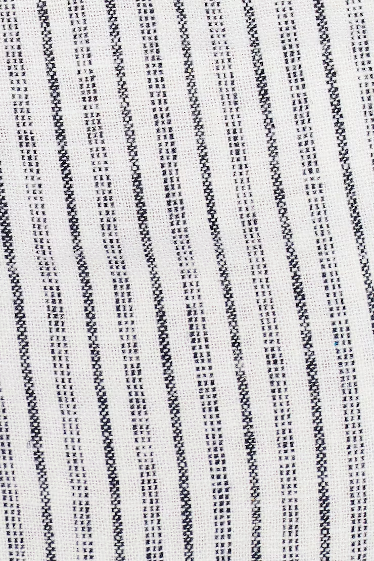Clean Linen Mini Shorts - Image 5