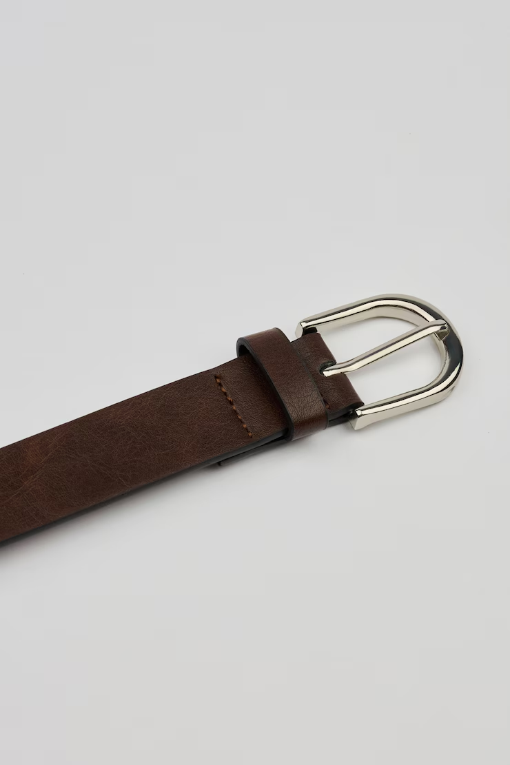 U Buckle Classic Belt - Image 4